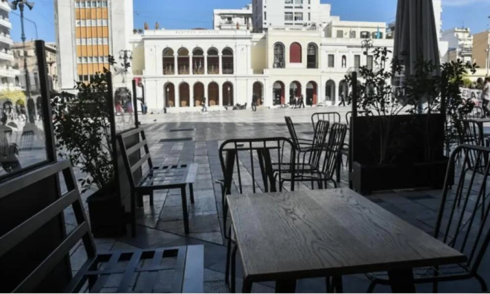 Απεργία στην εστίαση: Επιμένουν και κλείνουν αύριο εστιατόρια, καφέ και μπαρ